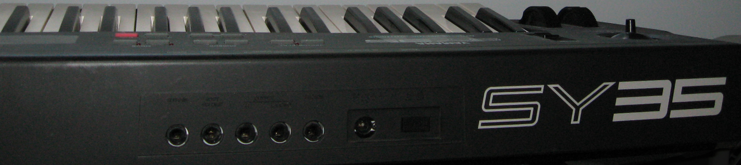 Yamaha SY-35